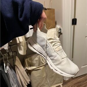 On Cloud Novas 7.5 Women’s